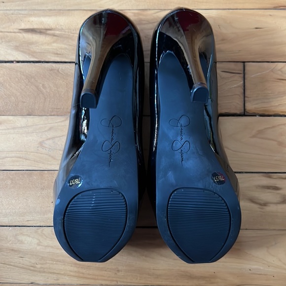 Jessica Simpson black platform heels - Picture 4 of 8